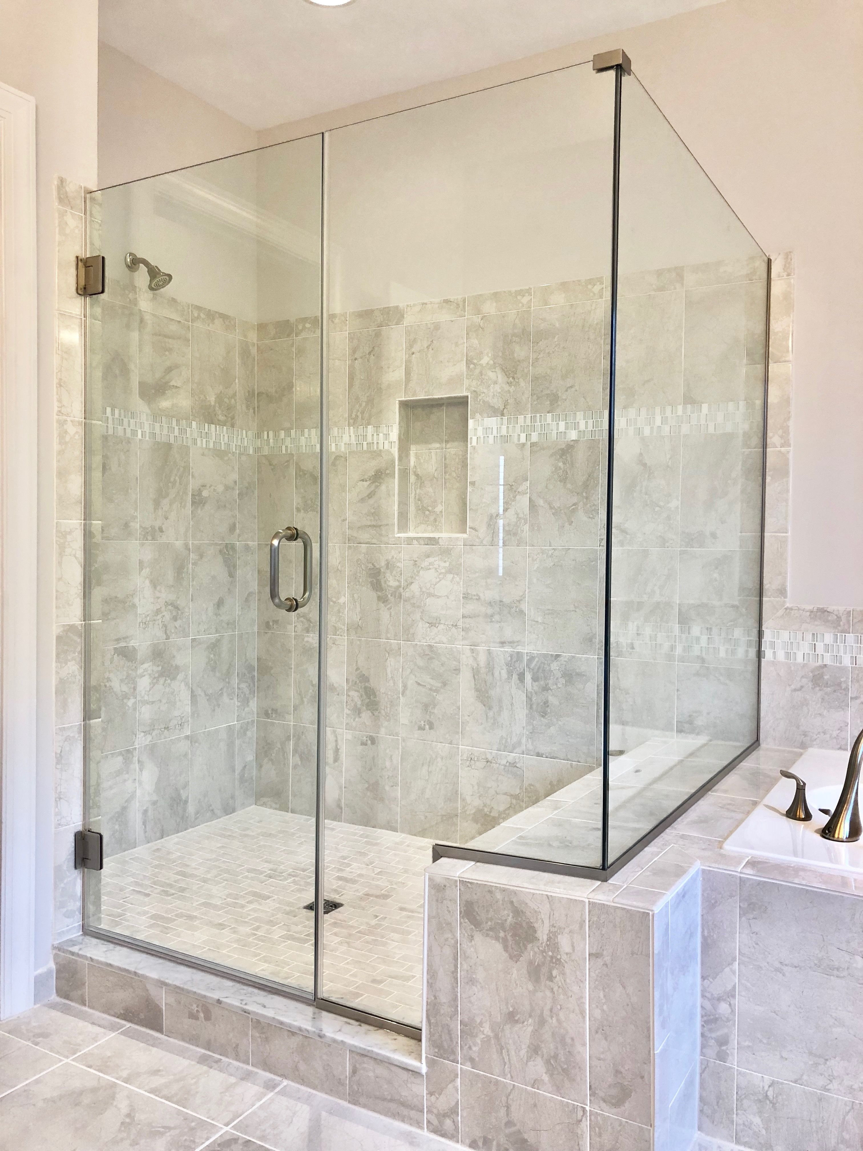 3/8" Frameless Shower Door with Inline Panel and 90 Degree Return – Tucson Pickup or Installation